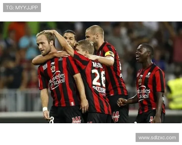 法甲关键比赛战术解析:排兵布阵与临场指挥 法甲关键比赛战术解析:排兵布阵与临场指挥