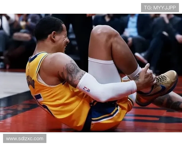 火箭队球员安德森的骨折伤情及恢复报道