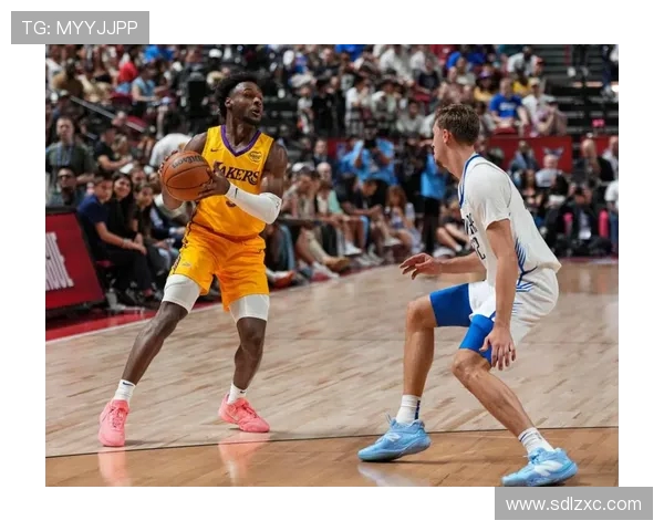 弗拉格尽管失利依然表现出色20投8中砍下27分5篮板罚球命中率高达786